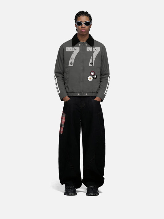 HEIGHT:6'5" WEIGHT:157LBS WEARING:XL
