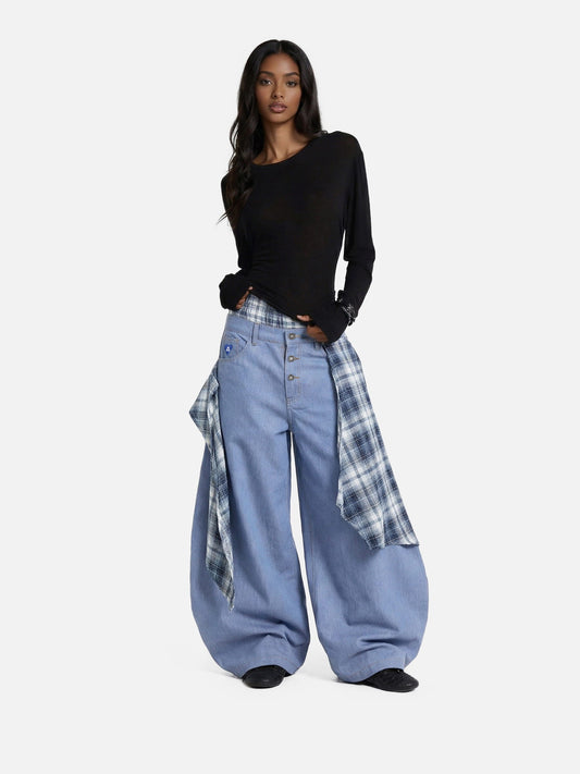 HEIGHT:5'6" WEIGHT:104LBS WEARING:S