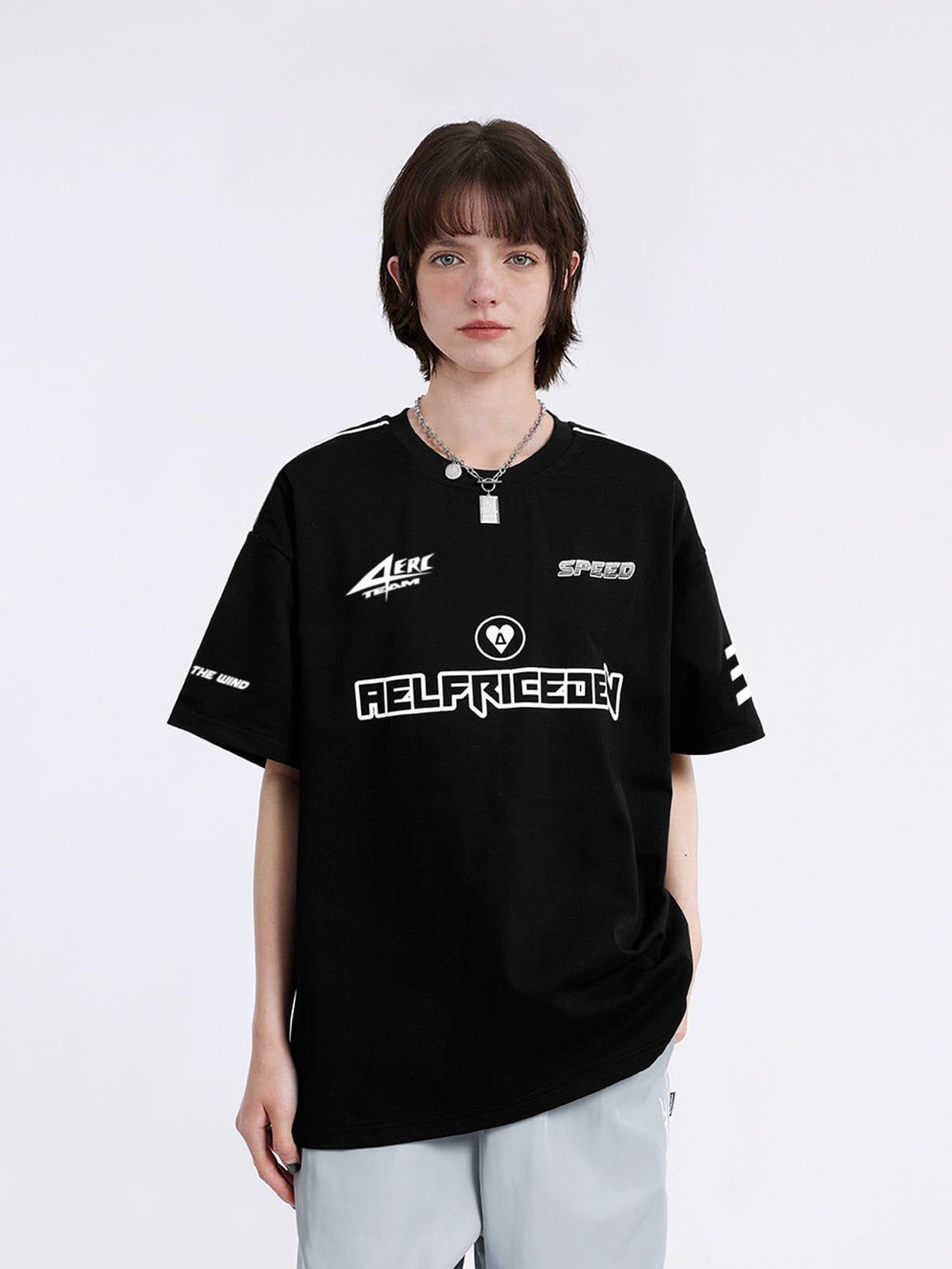 HEIGHT: 5'8" WEIGHT: 121LBS WEARING: S