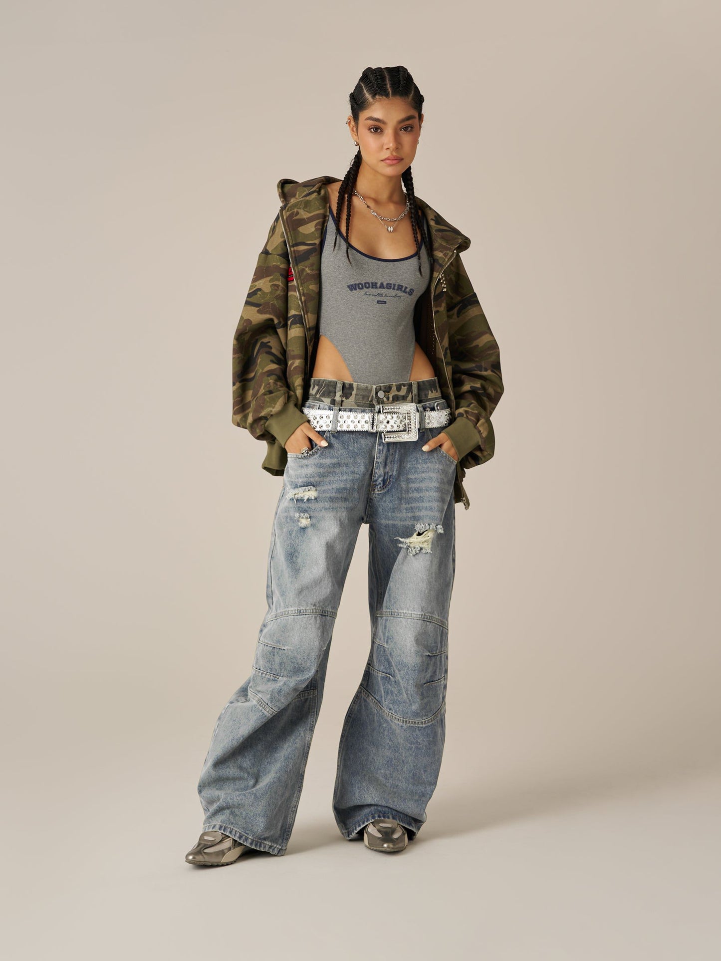 HEIGHT: 5'8' WEIGHT: 110LBS WEARING: 32