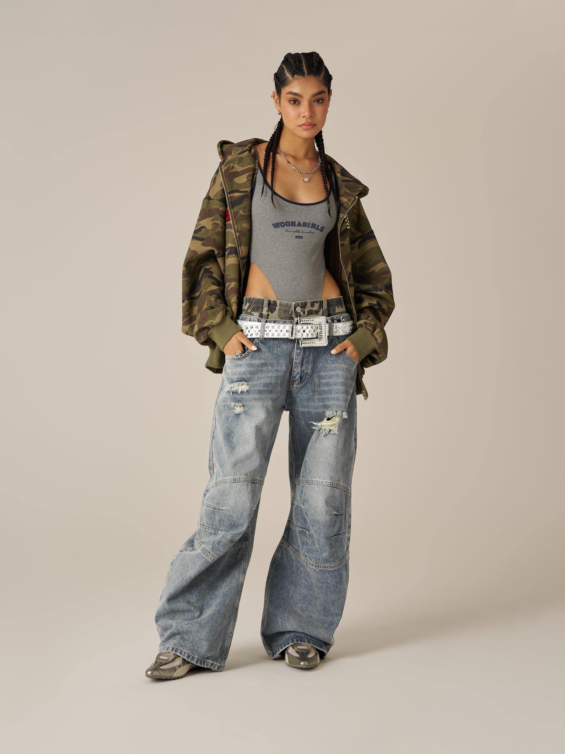 HEIGHT: 5'8' WEIGHT: 110LBS WEARING: 32
