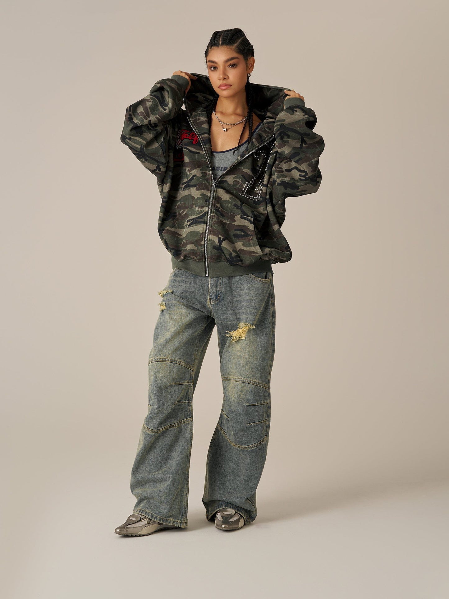 HEIGHT:5'7'' WEIGHT:121LBS WEARING:S