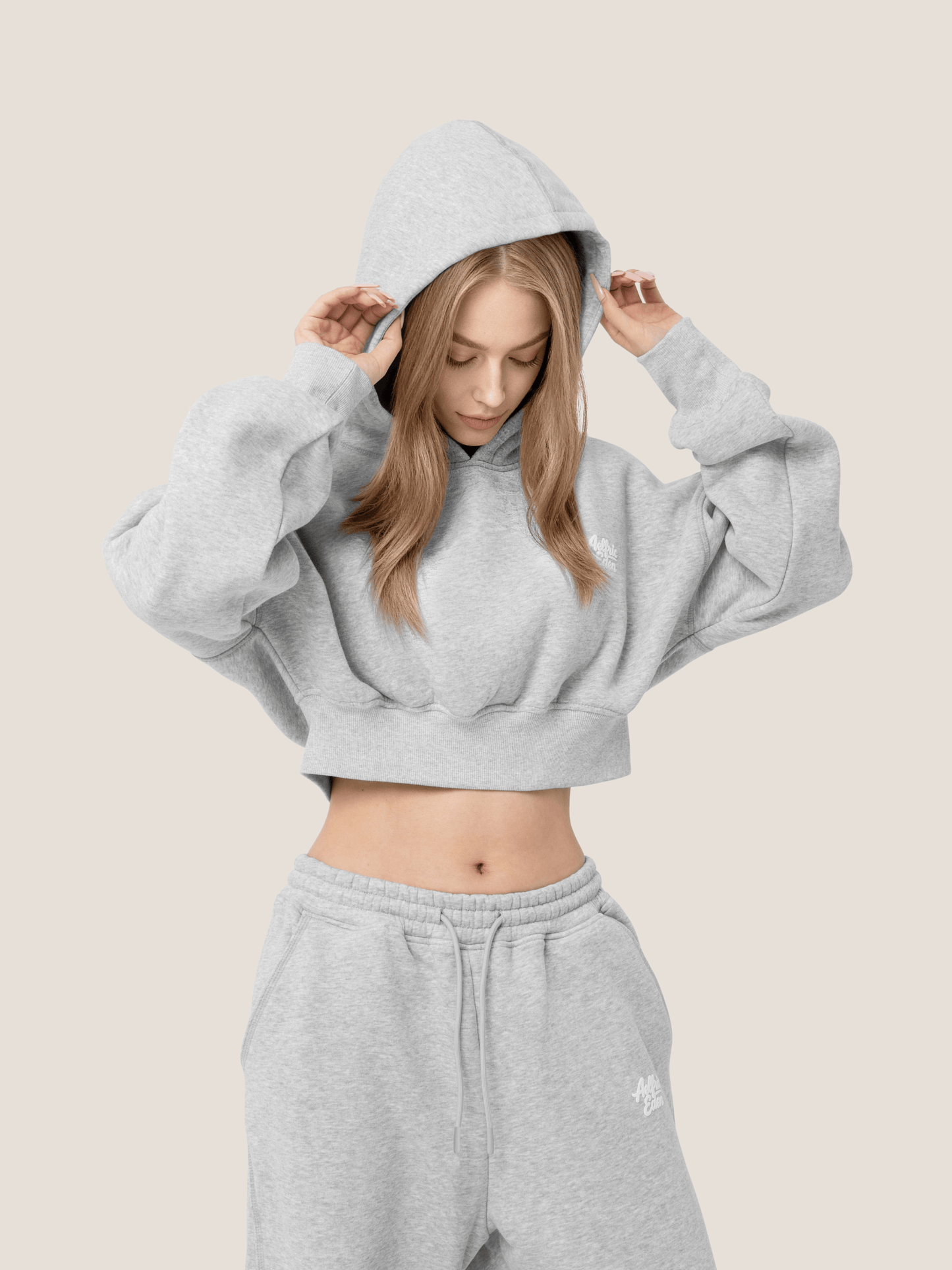 HEIGHT: 5'4"/163CM WEIGHT: 106LBS/48KG WEARING: S