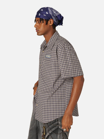 HEIGHT: 6' WEIGHT: 159LBS WEARING: XL