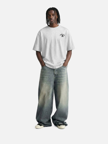 HEIGHT:5'10" WEIGHT:143LBS WEARING:M
