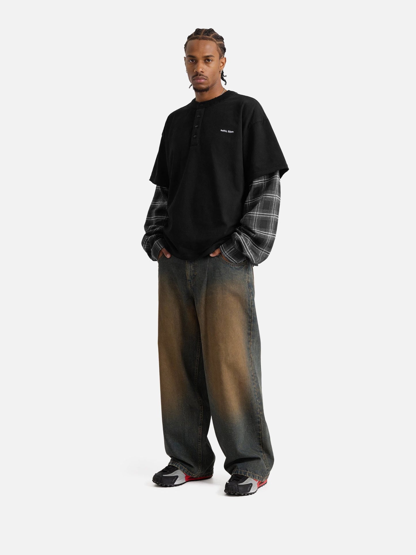 HEIGHT:5'11" WEIGHT:161LBS WEARING:L