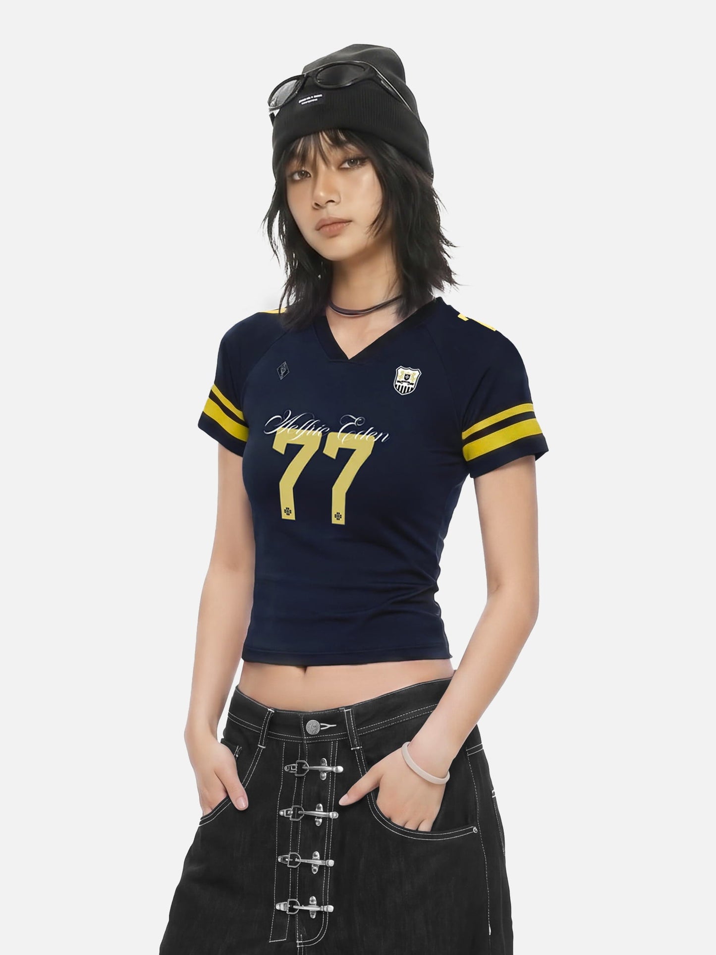 HEIGHT:5'8" WEIGHT:108LBS WEARING:M
