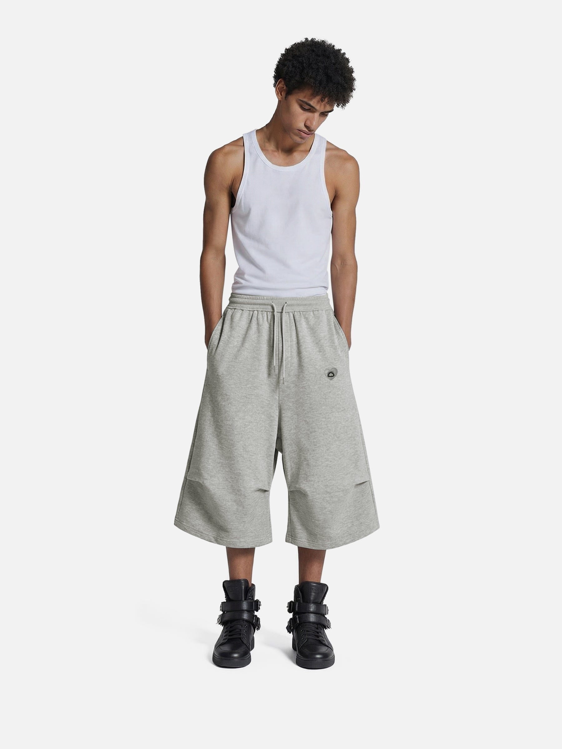 HEIGHT:5'9" WEIGHT:117LBS WEARING:M