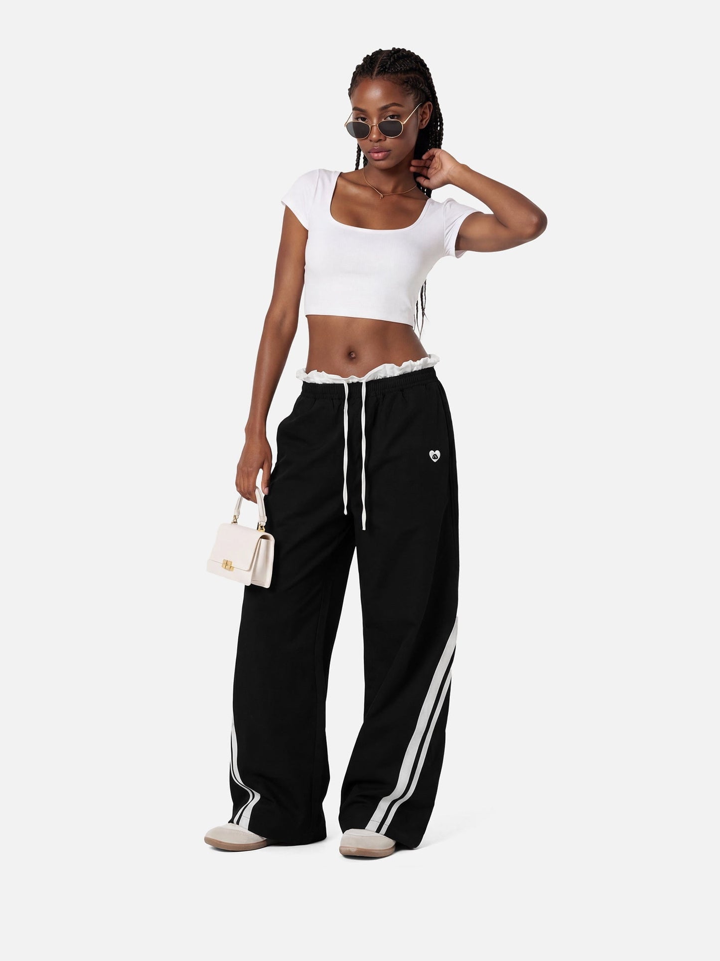 HEIGHT:5'5" WEIGHT:97LBS WEARING:S