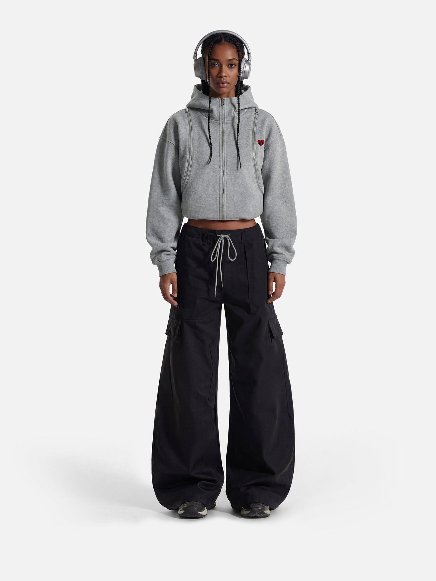 HEIGHT:5'8" WEIGHT:112LBS WEARING:S