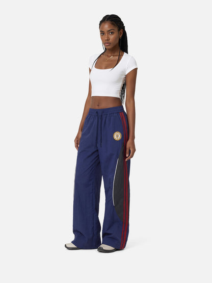HEIGHT:5'5" WEIGHT:115LBS WEARING:S