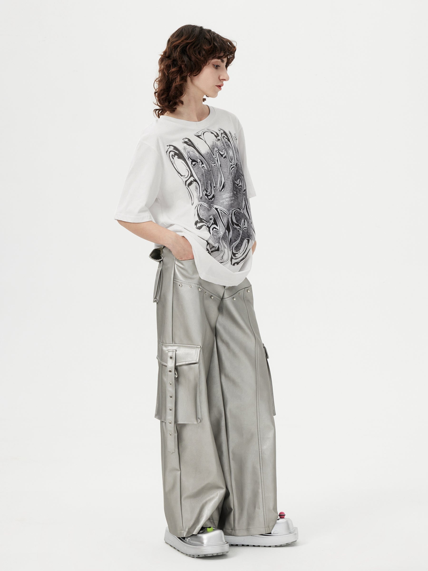 Aelfric Eden Futuristic Liquid Metal Design Tee