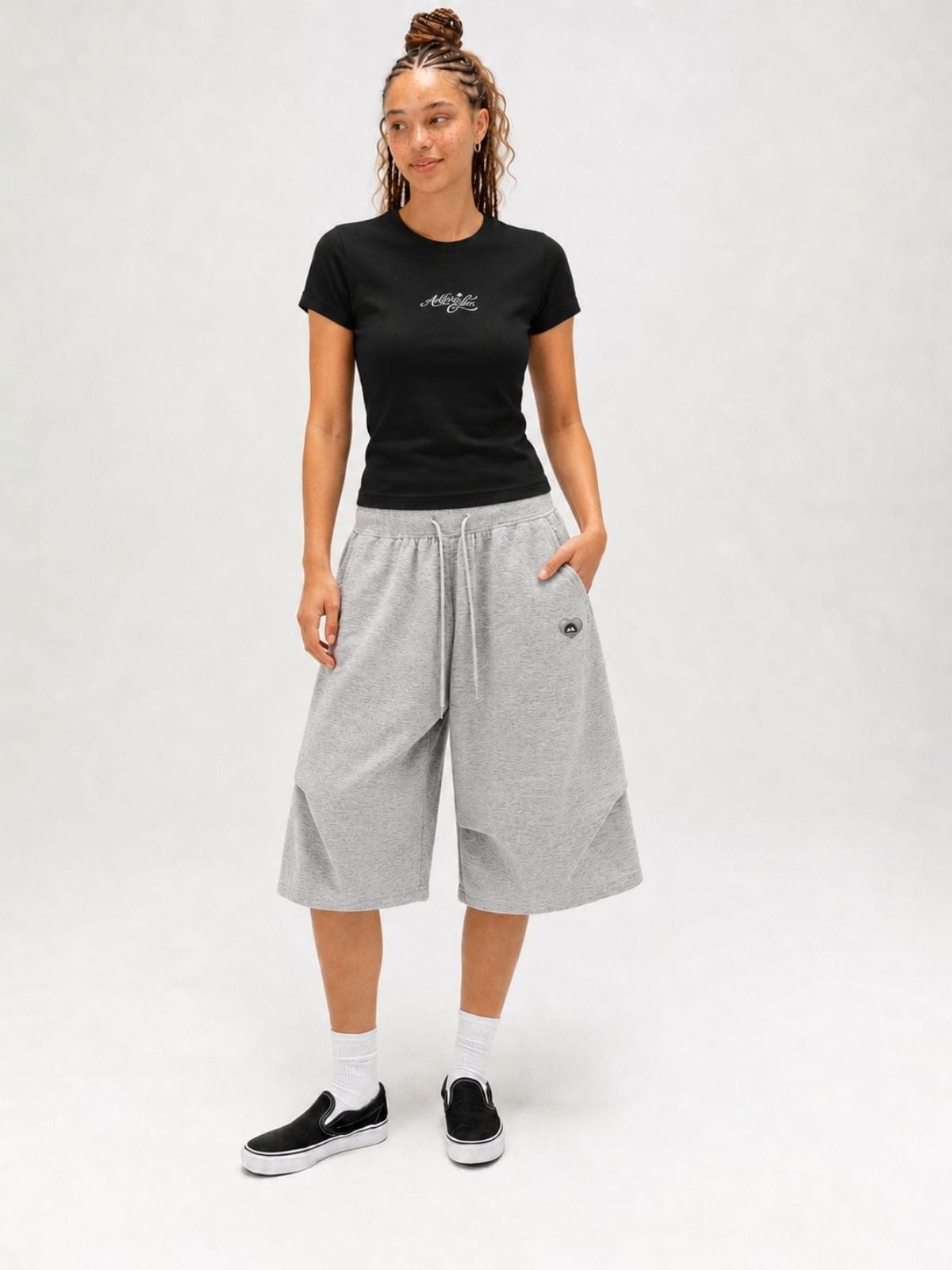 HEIGHT:5'5" WEIGHT:99LBS WEARING:S