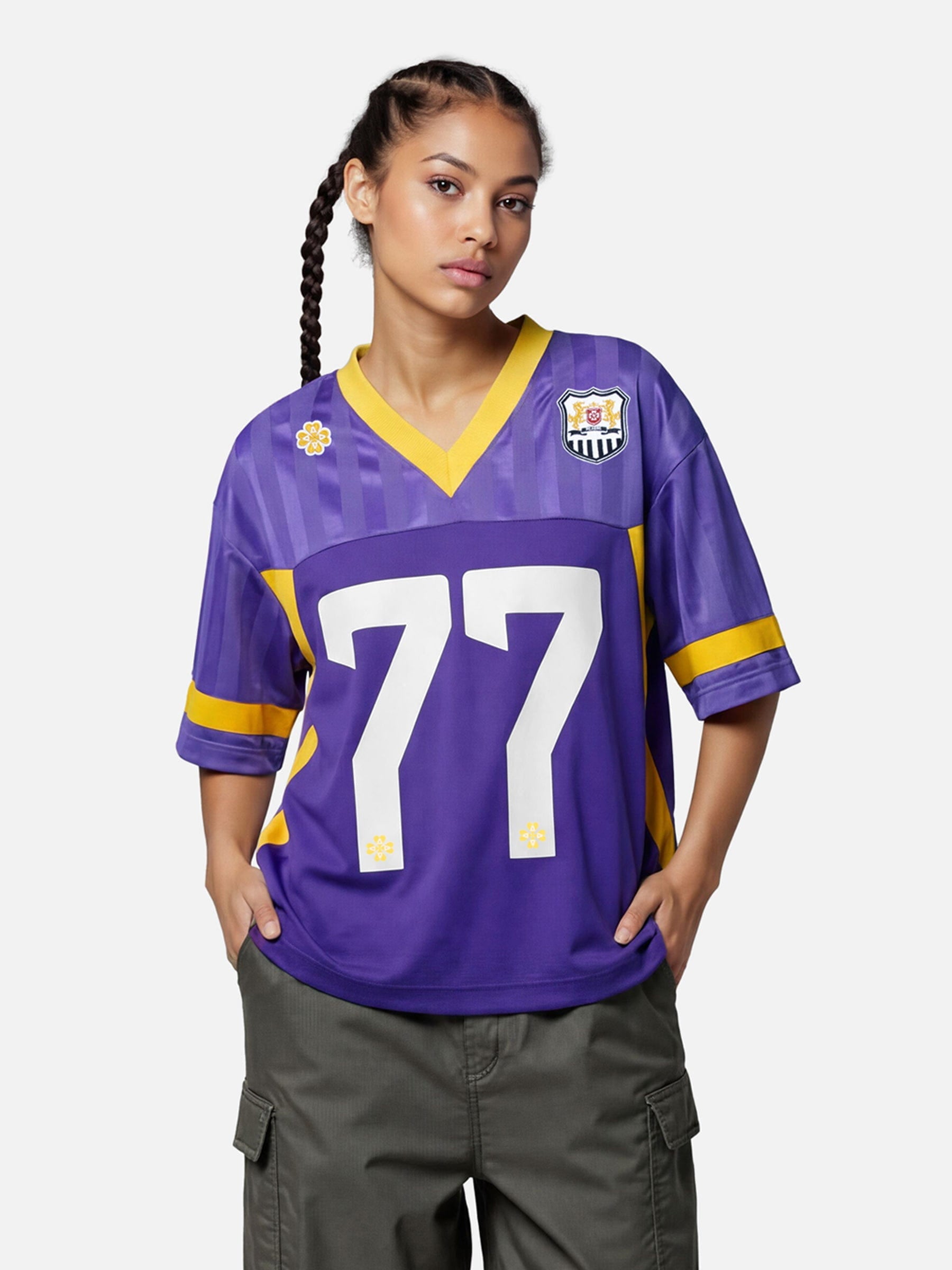 HEIGHT:5'6" WEIGHT:121LBS WEARING:M