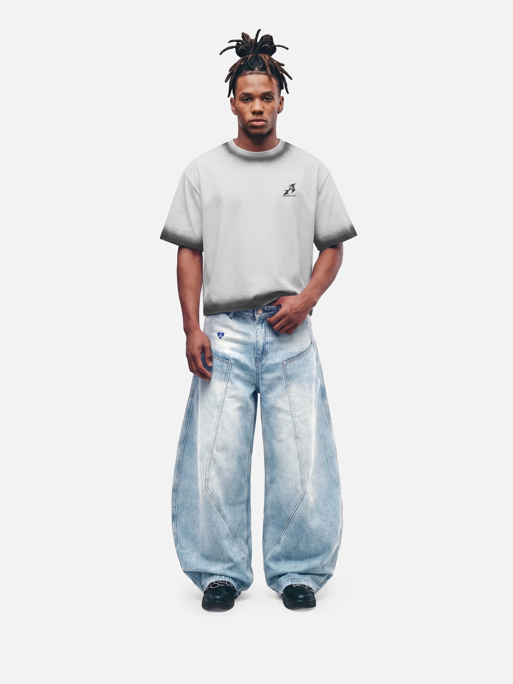 HEIGHT:5'10" WEIGHT:150LBS WEARING:32