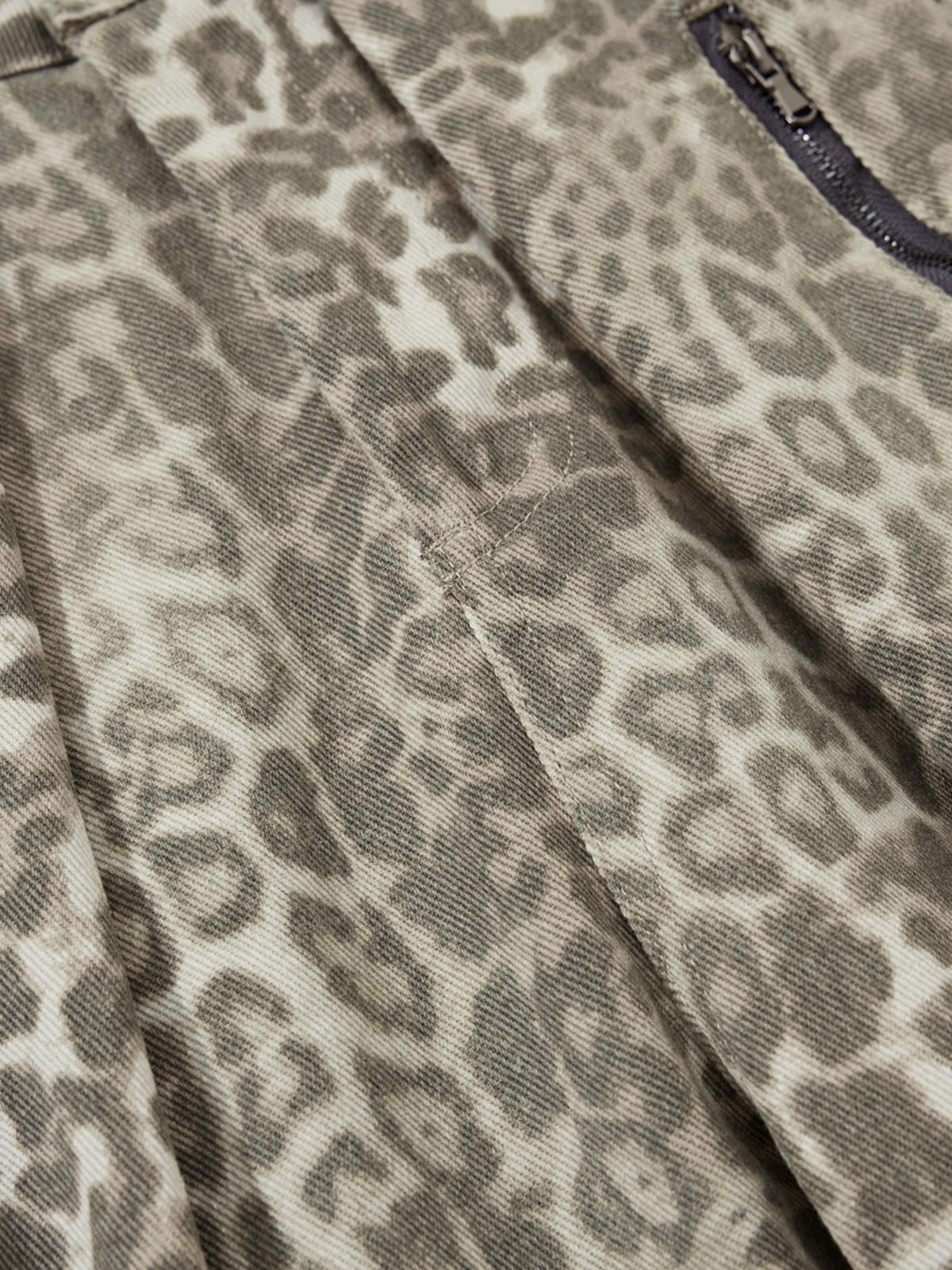 Aelfric Eden Leopard Baggy  Barrel Jeans