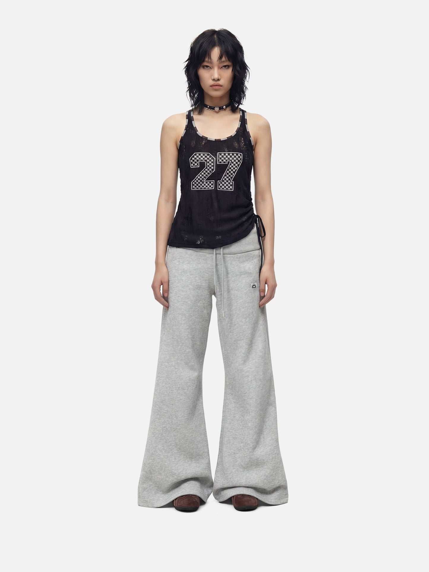 HEIGHT:5'8" WEIGHT:112LBS WEARING:M