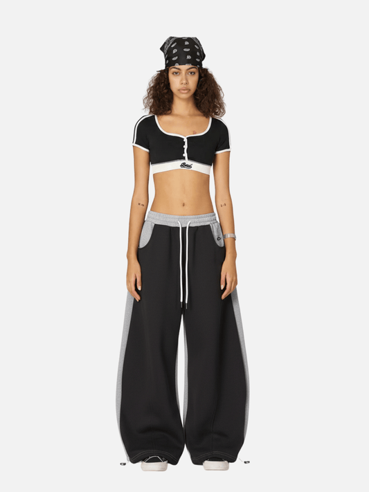HEIGHT: 5'9" WEIGHT: 121LBS WEARING: L
