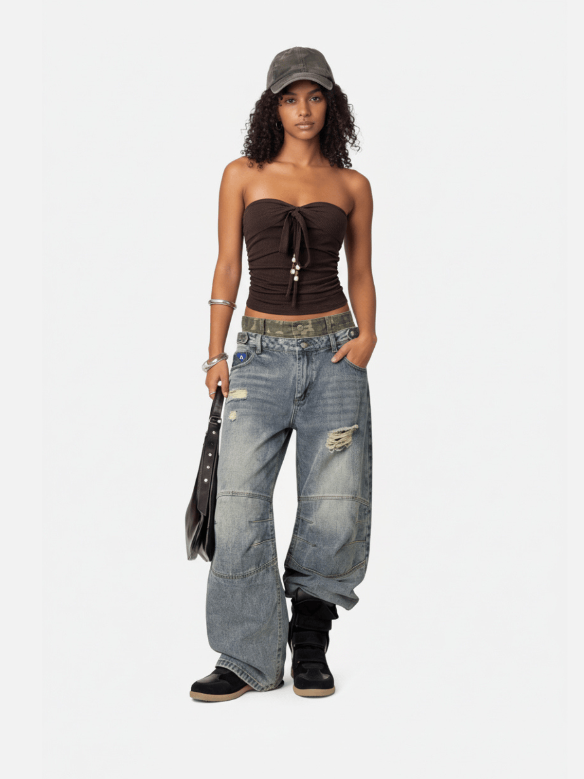 HEIGHT:5'5" WEIGHT:95LBS WEARING:S