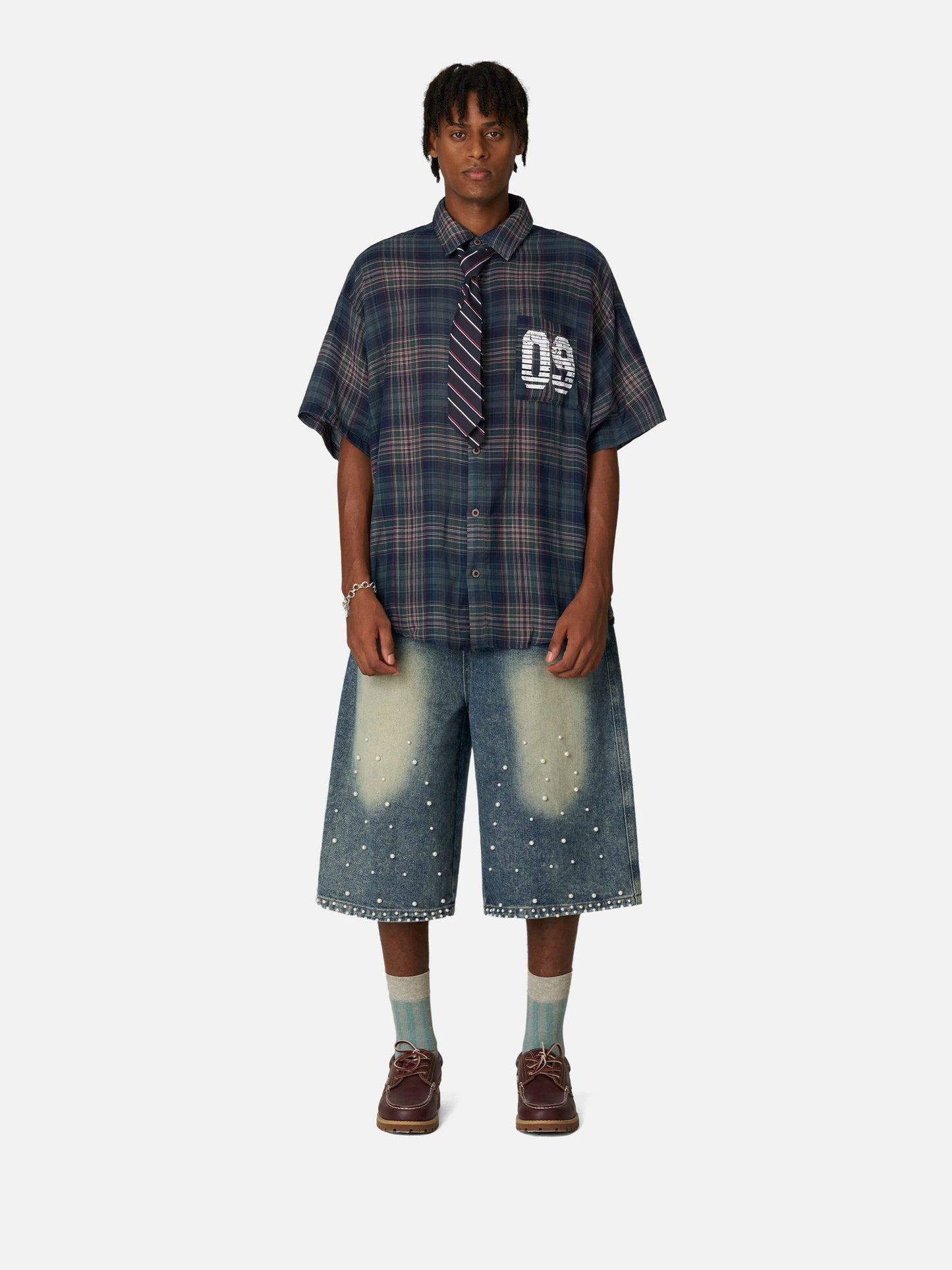 HEIGHT:6' WEIGHT:159LBS WEARING:34