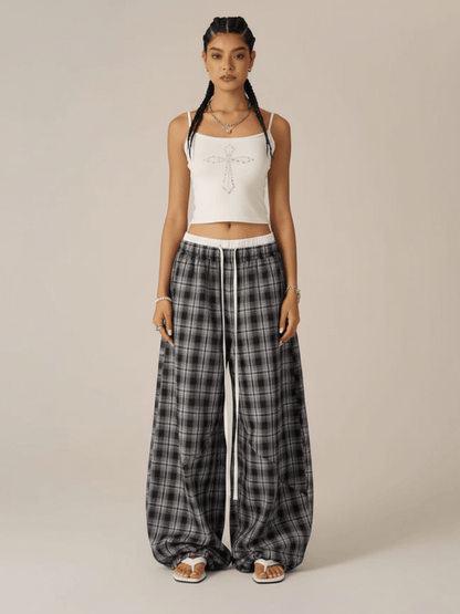 HEIGHT: 5'8' WEIGHT: 110LBS WEARING: S